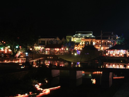 Hoi An aux yeux des touristes étrangers - ảnh 5